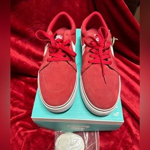 Nike Sb Low Skate Shoes Red & White Extra Laces Size 13 Brand New!
